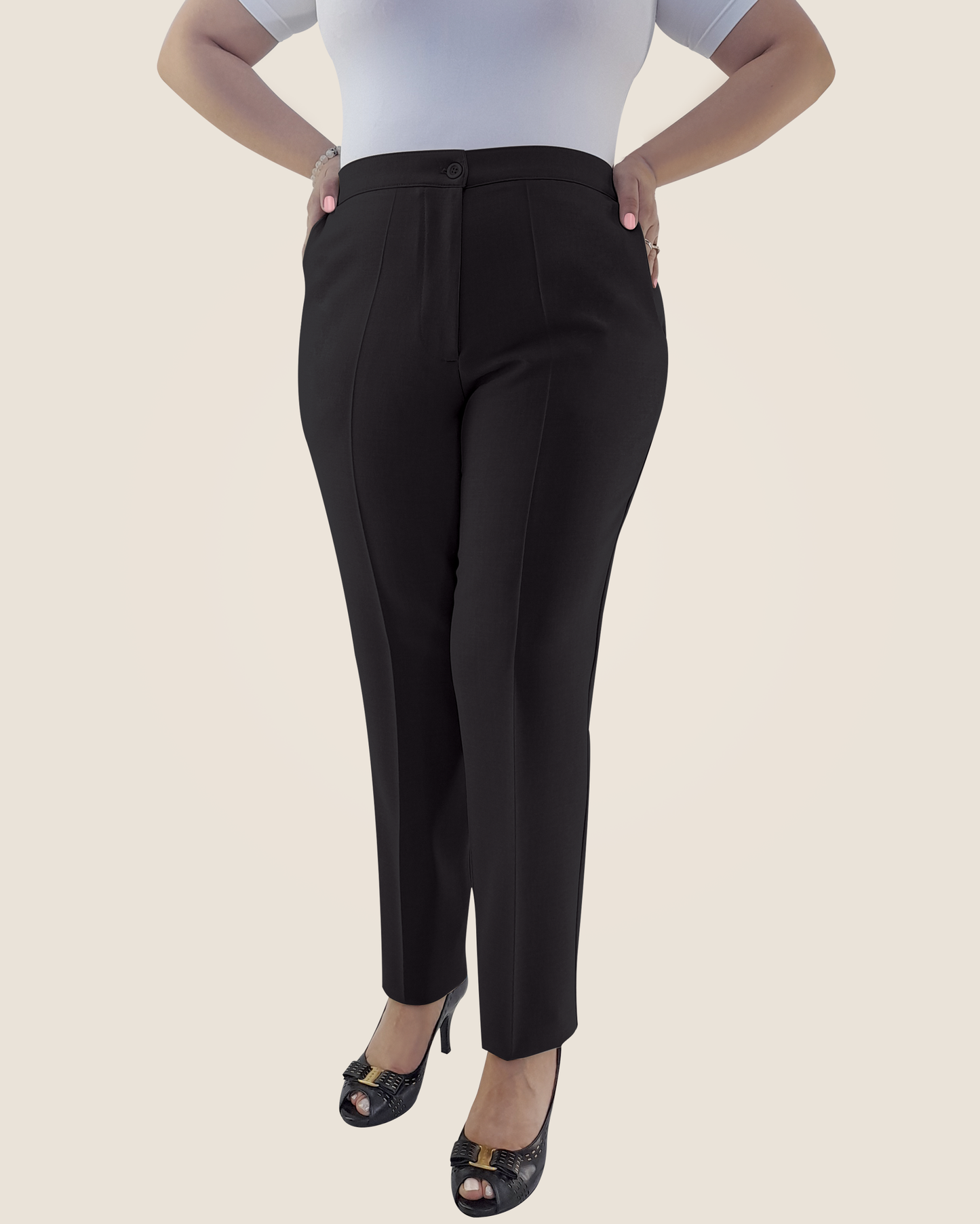 Pantalón con pretina y bolsas Delanteras mod. 112